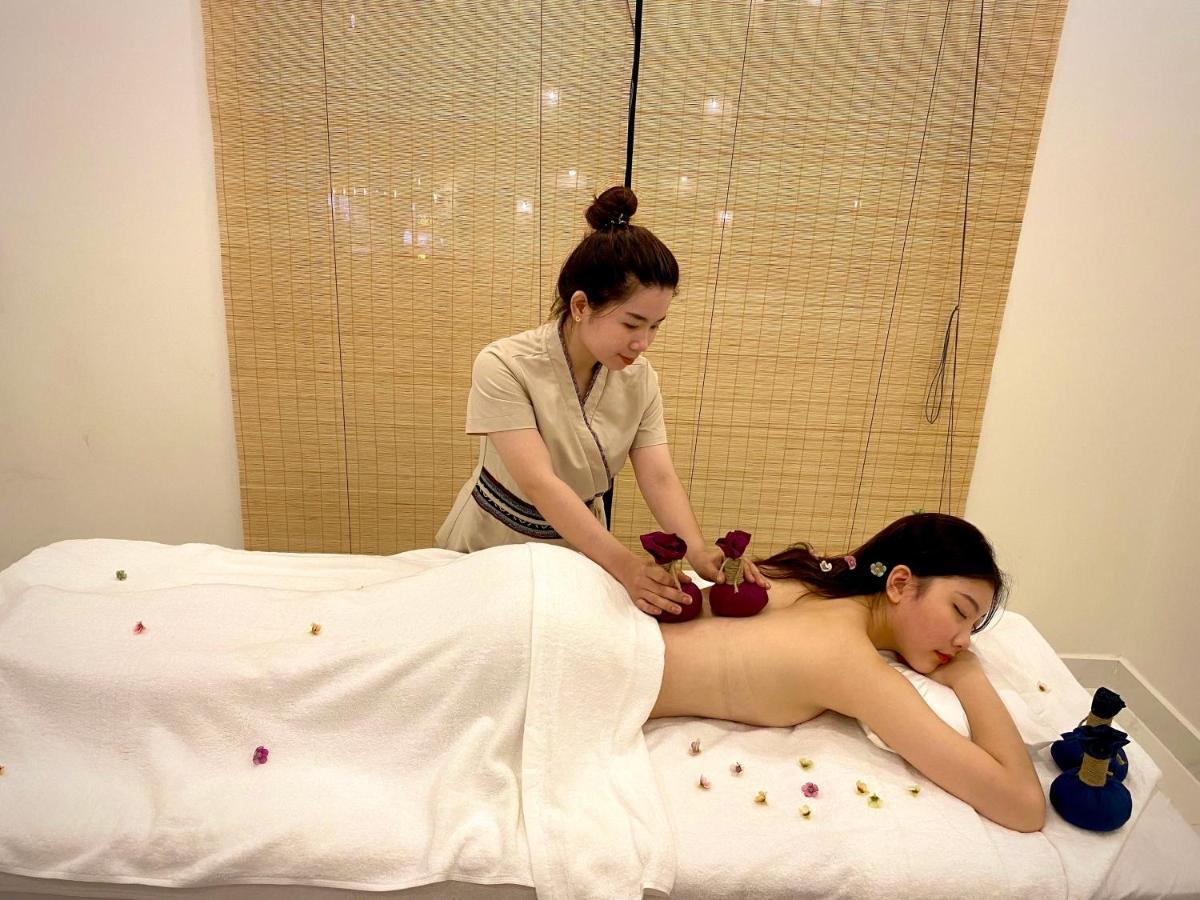 Herbs Spa & Hotel Grand World Phu Quoc Exteriör bild